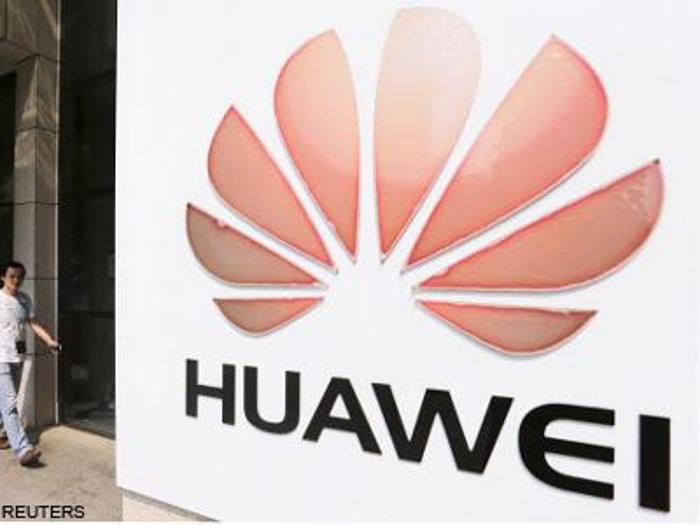 Huawei Plans to Raise Prices of Phones Available Online Over Customs Duty Increase