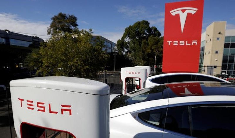 Tesla Will Build World's Largest Battery in Australia, Promises Elon Musk