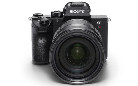 Sony A7R III full-frame mirrorless camera launched